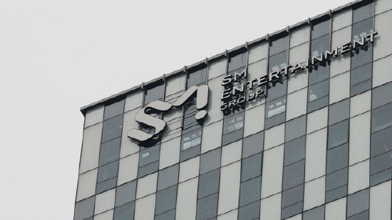 SM涉嫌操纵股价被扣押搜查 HYBE收购期间交易反常