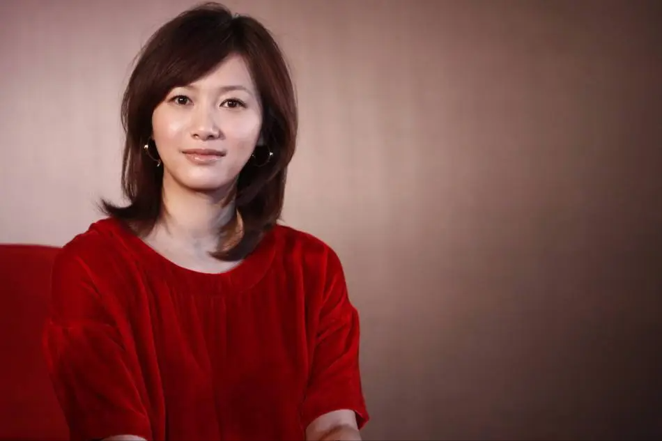 没结婚但有固定伴侣，4位中年女星很特别，俞飞鸿：那男人算闺蜜