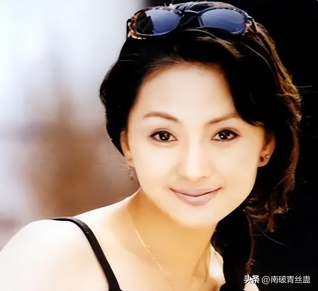 香妃刘丹：27岁去世后，父亲和哥哥相继离世，一家四口只剩下母亲
