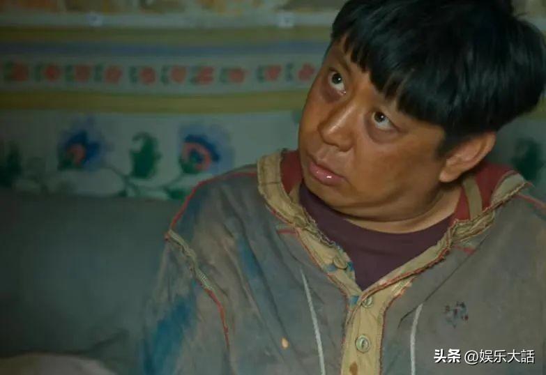 张若昀“露脚趾”的破草鞋，打了多少国产剧“假穷人”的脸