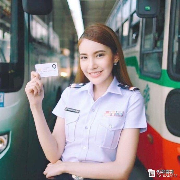 泰国最美公车售票员一夜爆红，只是因为清纯似baby？