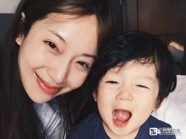 她是林志玲师妹，闪婚后生下一双儿女，如今婚姻幸福让人羡慕！