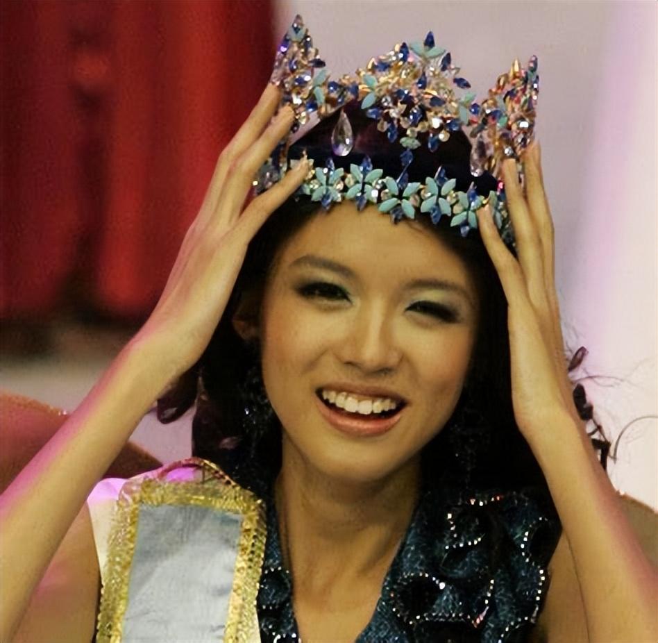 Female 张梓琳（Zhang Zilin）