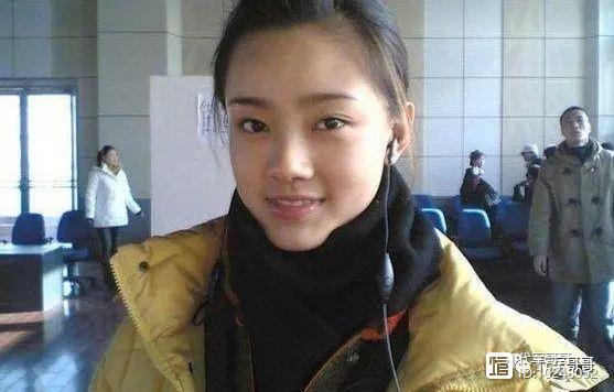她16岁出道，被赵本山力捧却传绯闻，如今30岁幸福成这样?