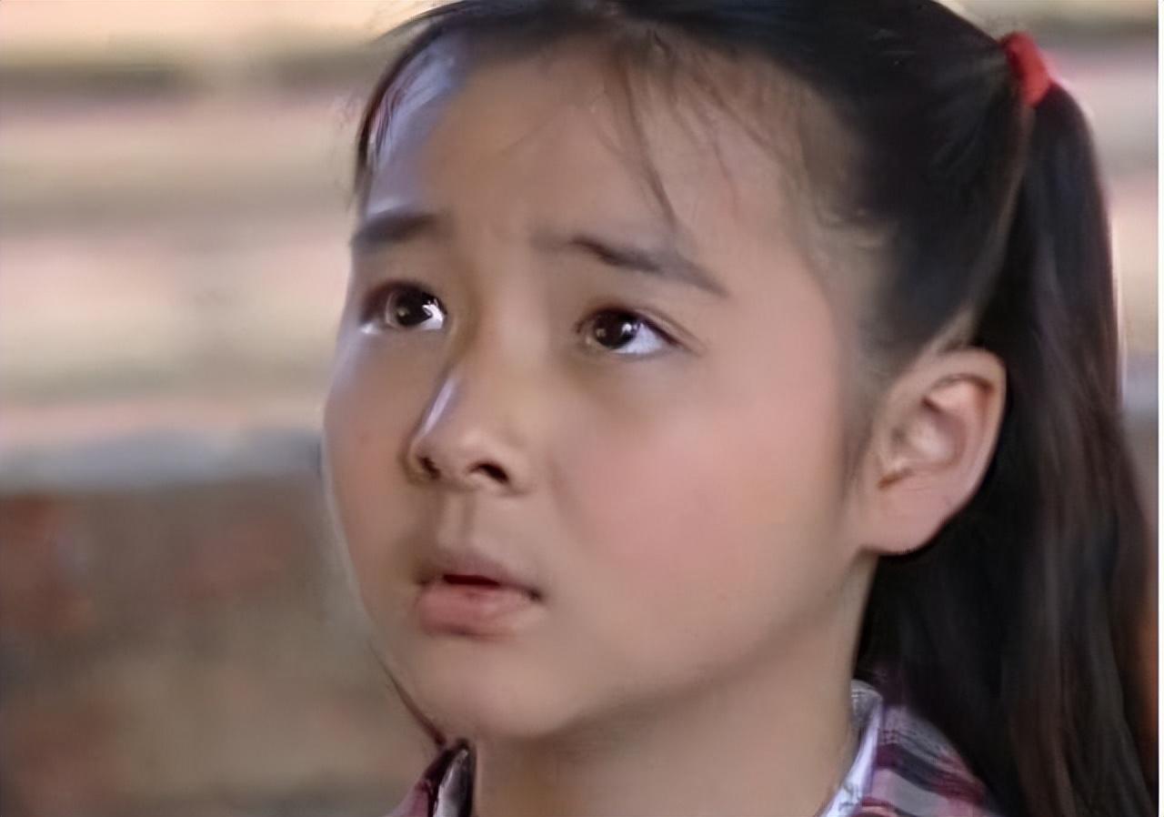 “最惨童星”杨云溪，一位出道只演苦角的演员，现已转行直播谋生
