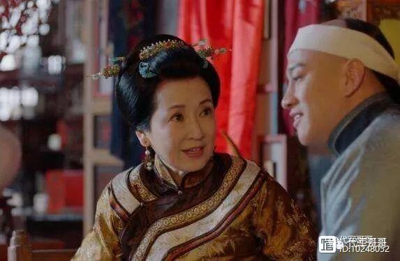 她曾与黄日华相恋，分手后嫁给不知名演员，55岁幸福成这样？
