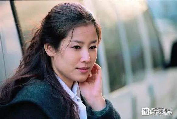 长相清秀的女演员，曾与朴海镇传绯闻，39岁低调嫁企业家很幸福