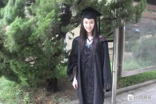 女星穿学士服谁最美？沈月第八，景甜第二，刘亦菲排第几？
