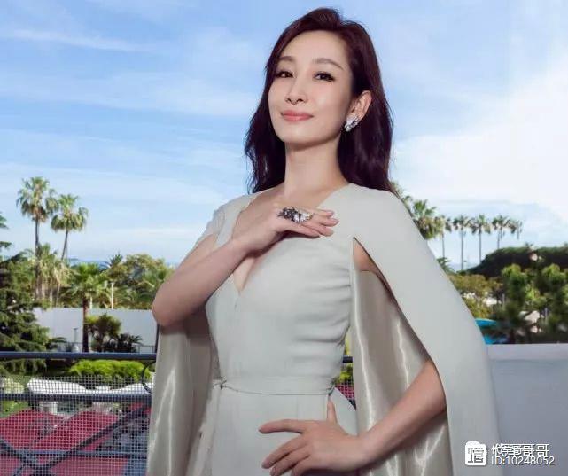 长得不漂亮却很耐看的女星，姚晨第八，奚梦瑶第二，第一是谁？