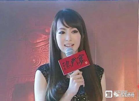 她曾是最美的央视主播，嫁给大5岁投资人，如今33岁婚姻甜如蜜