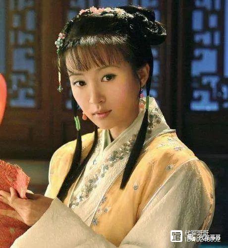 她曾是演员，嫁给孙艺洲淡出演艺圈，如今36岁在音乐学院做老师