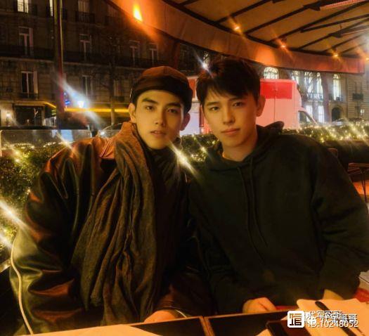 陈飞宇与哥哥陈雨昂合照曝光，男星的亲兄弟谁更帅气？