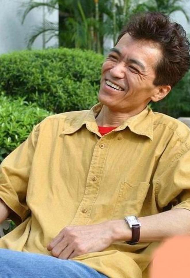 他曾在央视春晚搭档潘长江，消失多年以为退休，原来已经去世17年