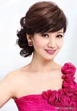 中国最有魅力的女人赵雅芝12张图片分享