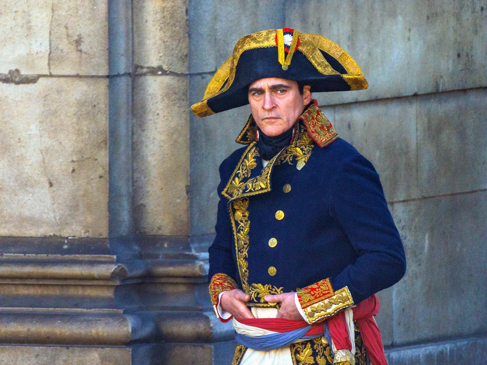 《拿破仑》发布新剧照 华金·菲尼克斯演绎传奇