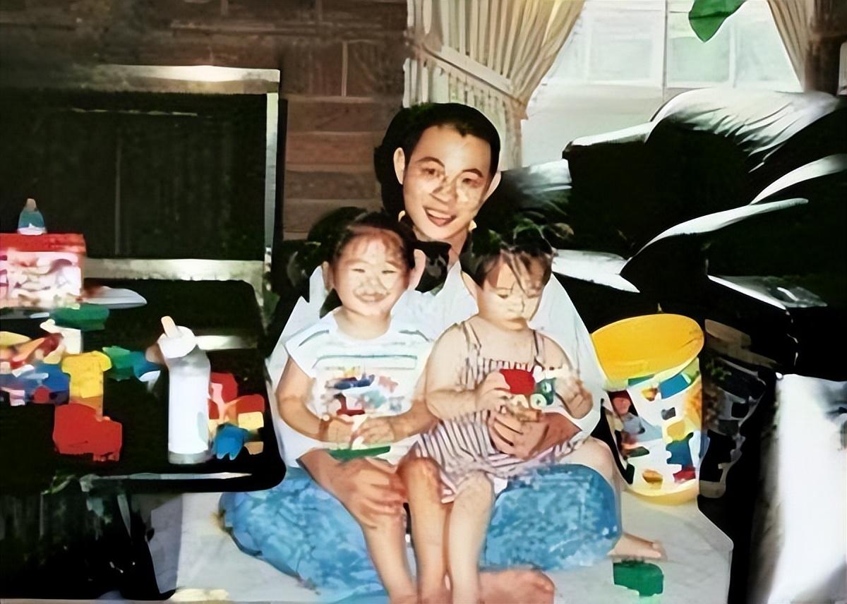 35岁李思：我爸是李连杰，我妈是黄秋燕，我是留守儿童