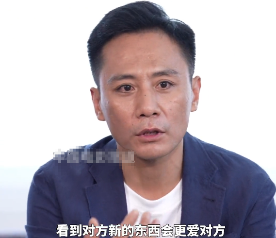 组图：刘烨与妻子安娜首次合作话剧 幸福称感觉像新蜜月