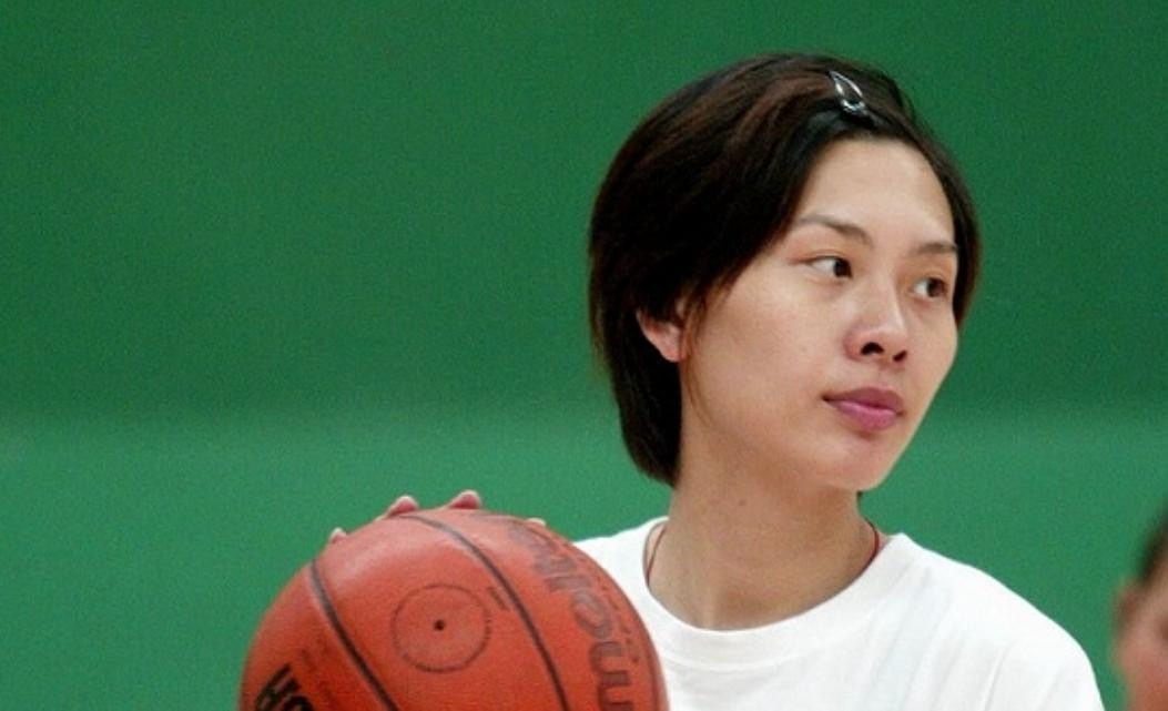 前女篮队长陈鹭芸患癌细节，死前忘不了父亲，年仅38岁，阿联哀悼