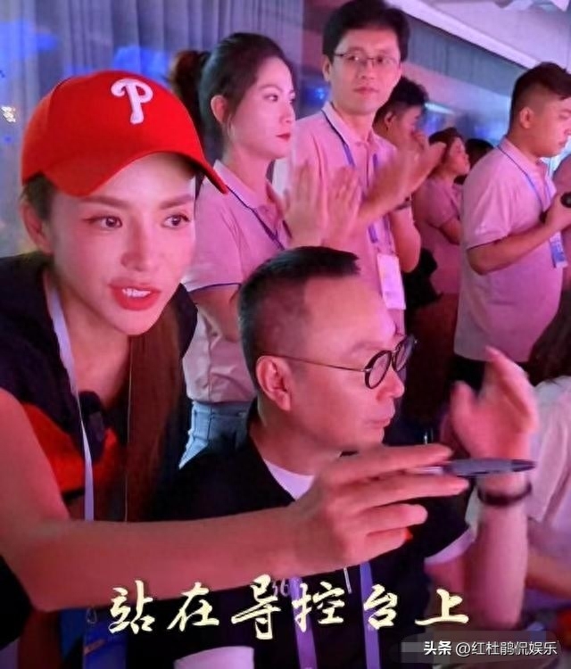 主持人朱迅探班亚运会开幕式彩排，透露康辉刘欣为现场中英文解说