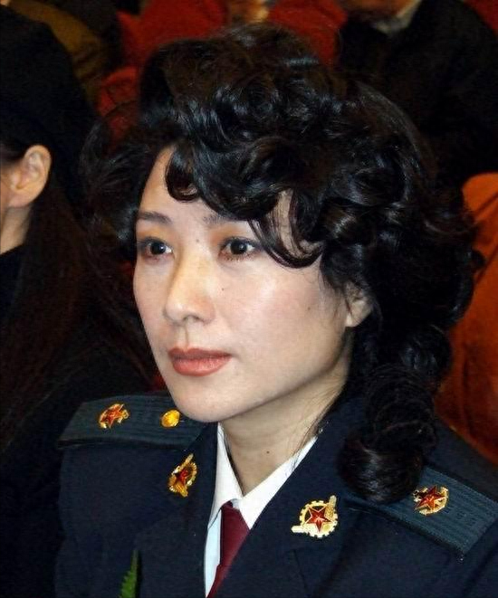 “国家一级演员”长得漂亮戏也好，为人低调不张扬，60岁婚姻成迷
