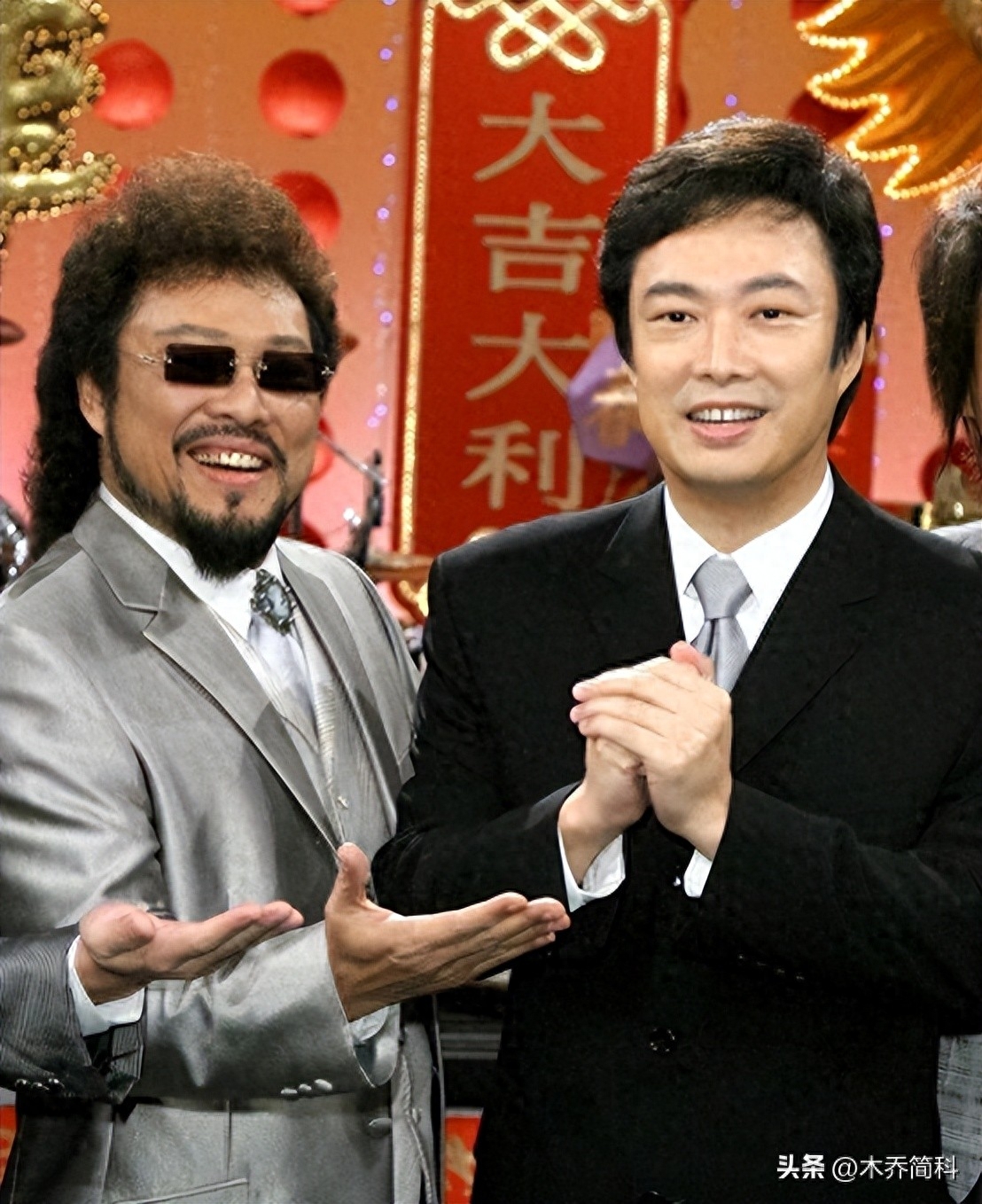 哪有什么一碗水端平，连基因都是偏心的，看看这些明星的兄弟姐妹