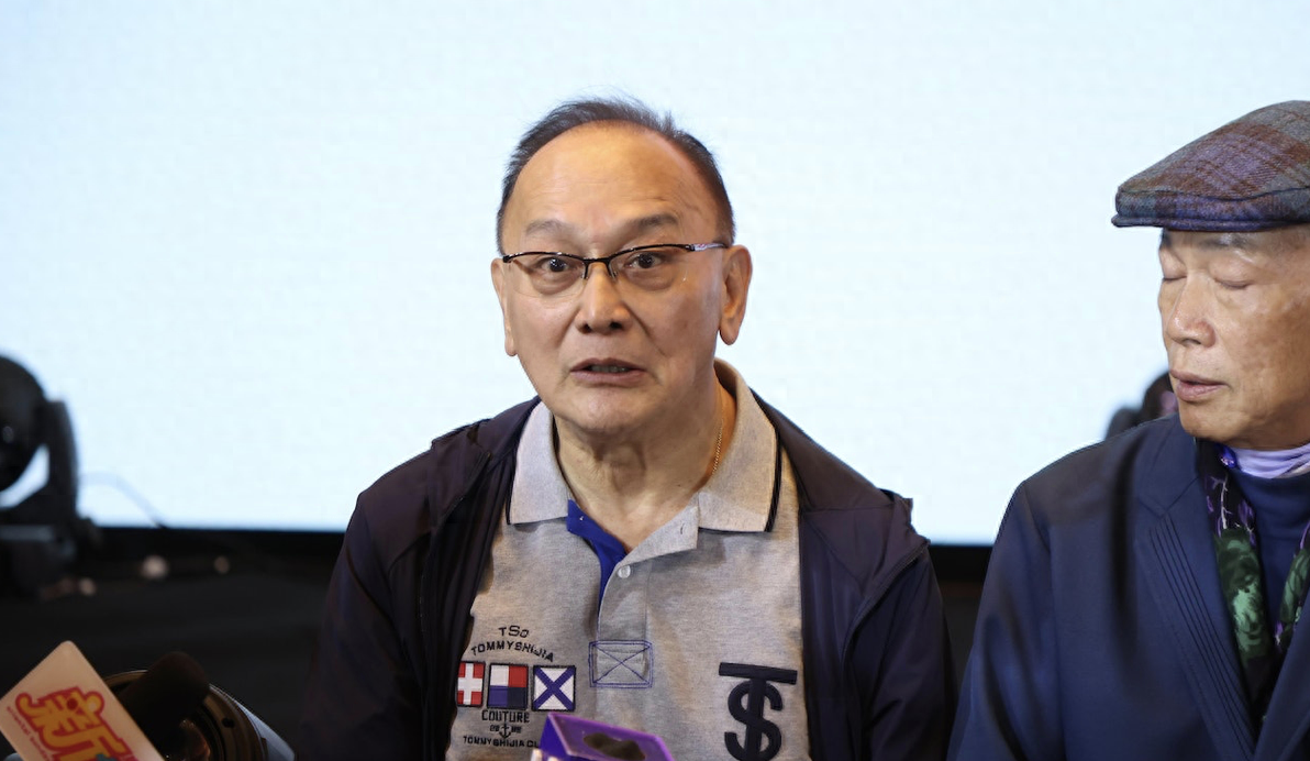 74岁曹查理罕见回香港拍戏，称与年轻演员有代沟，自曝被嫌片酬高