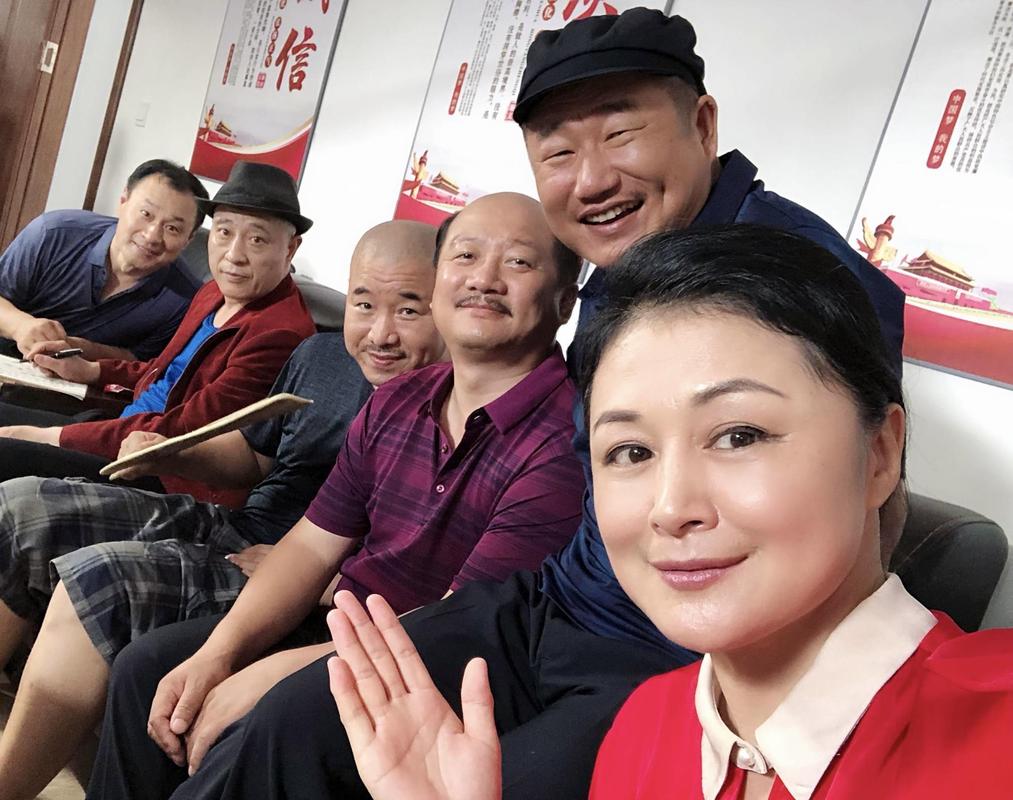 “谢大脚”于月仙：无儿无女去世两年后，她丈夫的选择令人感慨
