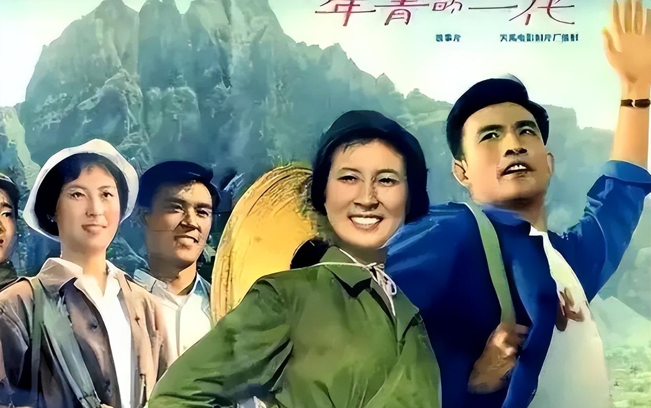 83岁老戏骨坚守无车生活，步行打卡上班，一生只钟爱一人！