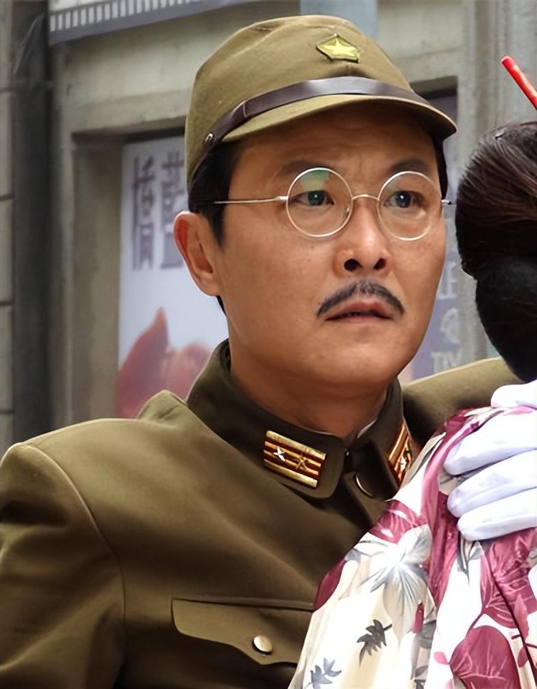 钱波：曾和妻子分居16年，一生无儿无女，如今将狗狗当成孩子去养