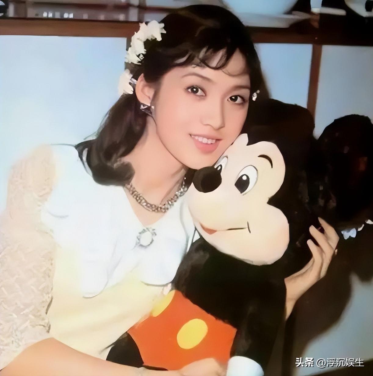 她一生只拍一部戏，冯小刚都为她痴迷，天生美貌，今65岁宛如少女