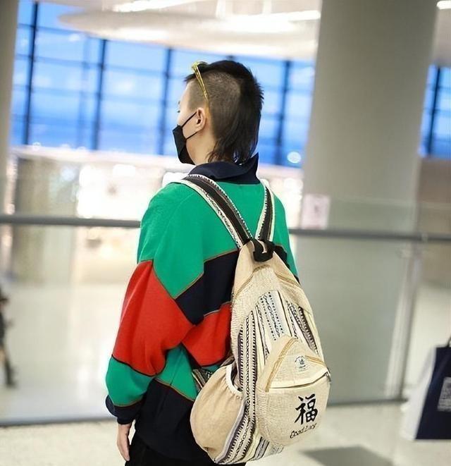 窦靖童快把妈妈王菲愁死了！26岁剃头秒变“三毛”，还能找对象不